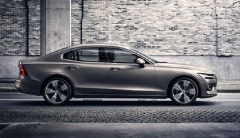 Los mejores coches para autopista y autovía en 2025