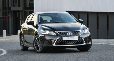 El Lexus CT híbrido, este mes a precio de compacto convencional