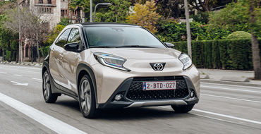 Termina el 2022 estrenando un Toyota Aygo X muy equipado