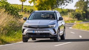 Disfruta un Opel Grandland equipado por menos de 25.000 €