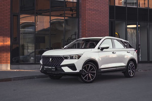 El Bestune T77, ahora por menos de 23.000 €