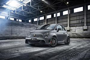 Abarth 695 Biposto: muy exclusivo, muy deportivo, un auténtico capricho de 40.900 euros