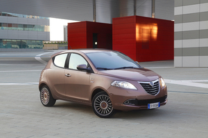 Lancia Ypsilon Elle: 11.350 euros para un coche pequeño de enfoque "chic"