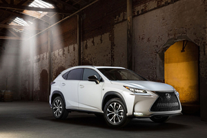 Lexus NX 300h, desde 38.300 euros: desembarcan las primeras unidades en España Lexus NX 300h, desde 38.300 euros: desembarcan las primeras unidades en España