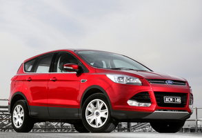 El Ford Kuga estrena motor básico de gasolina: Reduce su precio