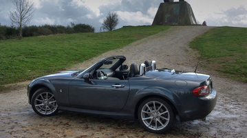 5 ventajas y 5 inconvenientes de comprarse un descapotable