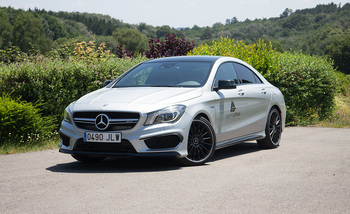 Mercedes AMG CLA 45 4Matic: Elegancia y deportividad en estado puro Mercedes AMG CLA 45 4Matic: Elegancia y deportividad en estado puro