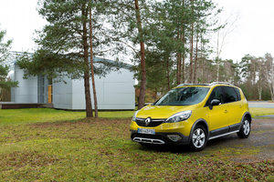 Renault Scénic XMOD: 15.200 euros de monovolumen aventurero Renault Scénic XMOD: 15.200 euros de monovolumen aventurero