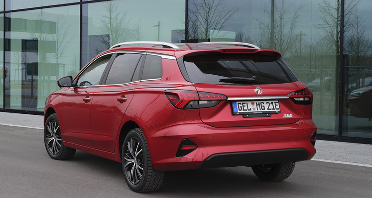 Estrena un MG 5 SW este verano a un precio ajustado | ¿Qué coche me compro?